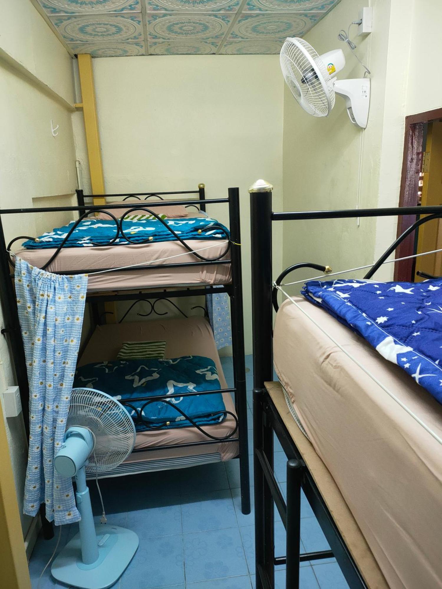 Home Stay At Tapae Chiang Mai Bagian luar foto