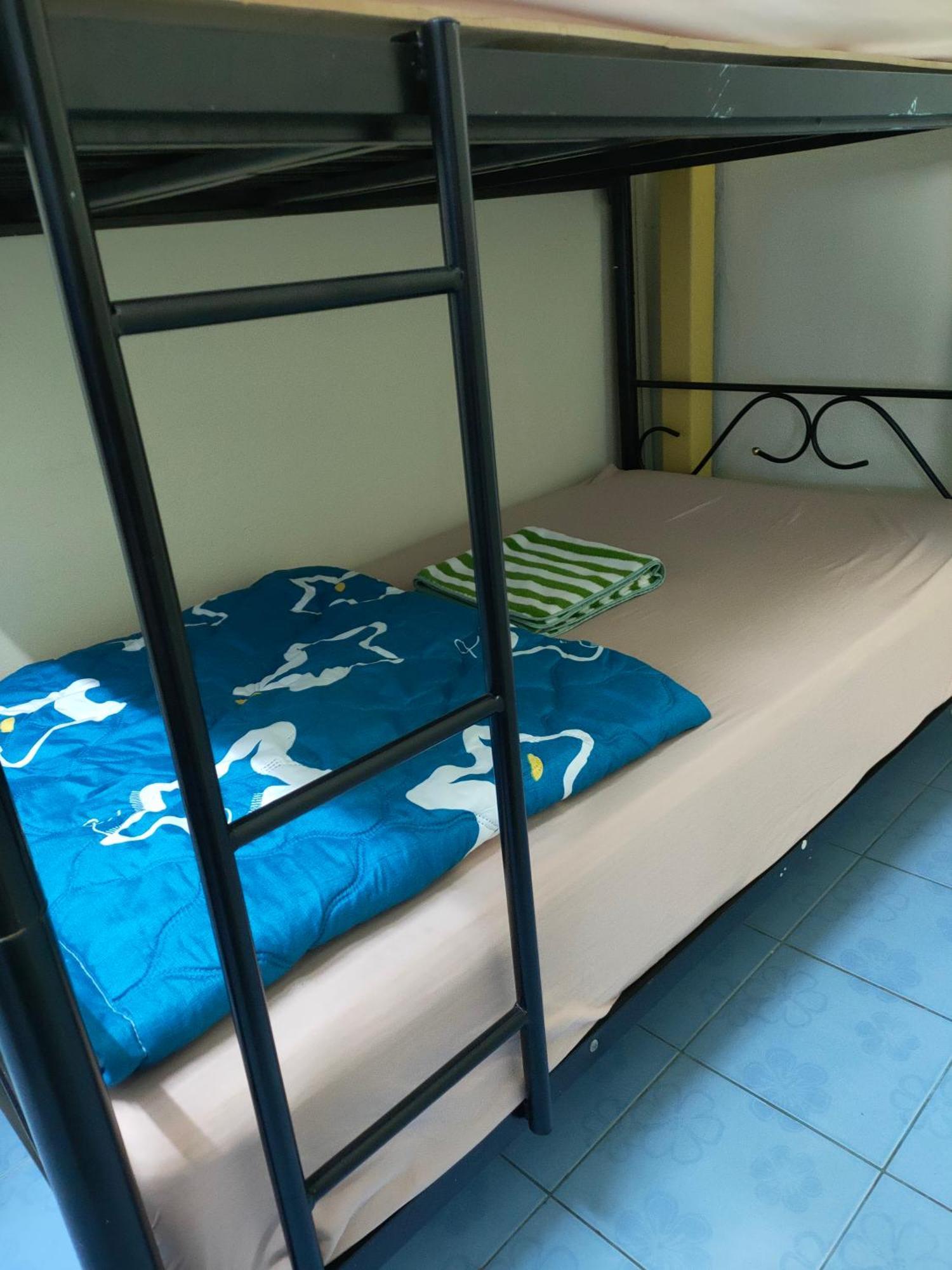 Home Stay At Tapae Chiang Mai Bagian luar foto