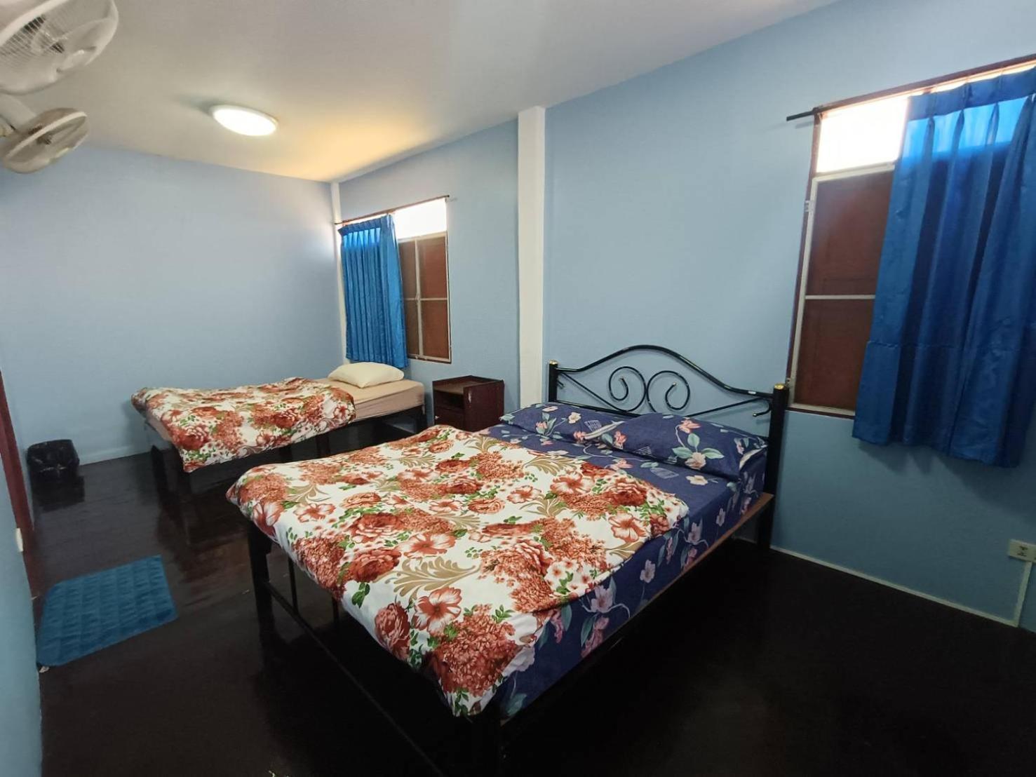 Home Stay At Tapae Chiang Mai Bagian luar foto